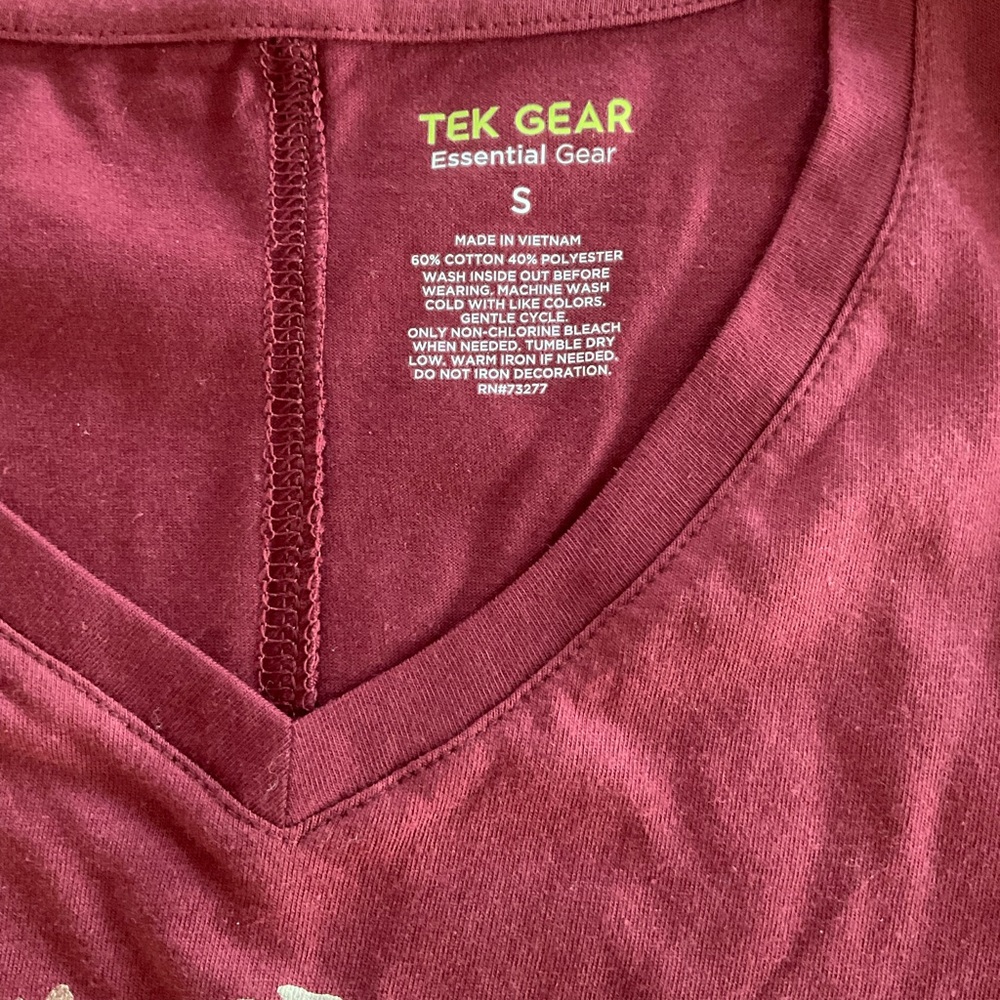 Tek Gear Red and Blue Short Sleeve Tees - Picture 6 of 7